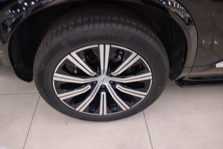 Used Volvo XC90 2021 B5 SmartDrive Luxury Edition 5-seater Right Rear Wheel Hub