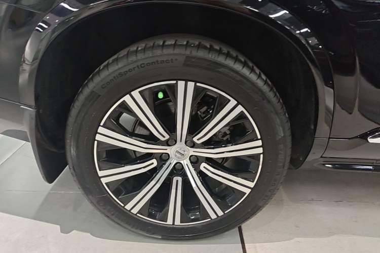 Used Volvo XC90 2021 B6 Zhiyi Luxury Edition 7-Seater Right Rear Wheel Hub