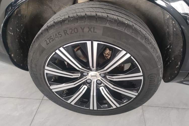 Used Volvo XC90 2021 B6 Zhiyi Luxury Edition 7-Seater Right Rear Wheel Hub