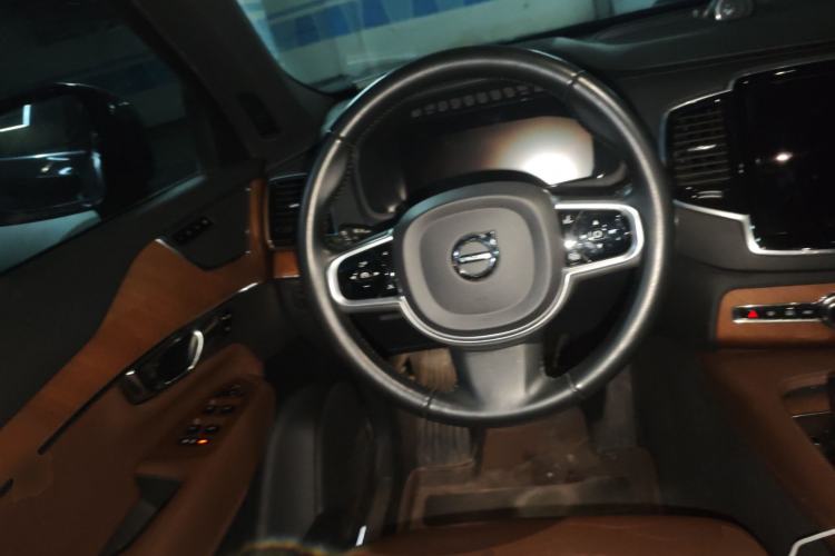 Used Volvo XC90 2021 B6 Zhiyi Luxury Edition 7-Seater Steering Wheel