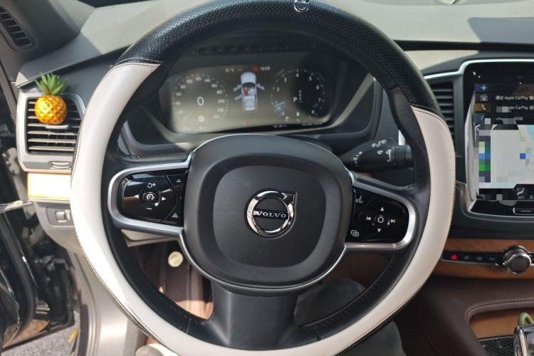 Used Volvo XC90 2021 B5 SmartDrive Luxury Edition 7 Seats Steering Wheel