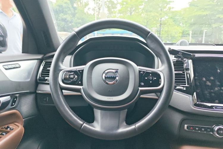 Used Volvo XC90 2021 B6 Luxury Smart Edition 7-Seater Steering Wheel