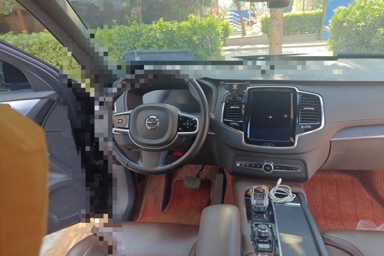 Used Volvo XC90 2021 B6 Luxury Smart Edition 7-Seater Steering Wheel