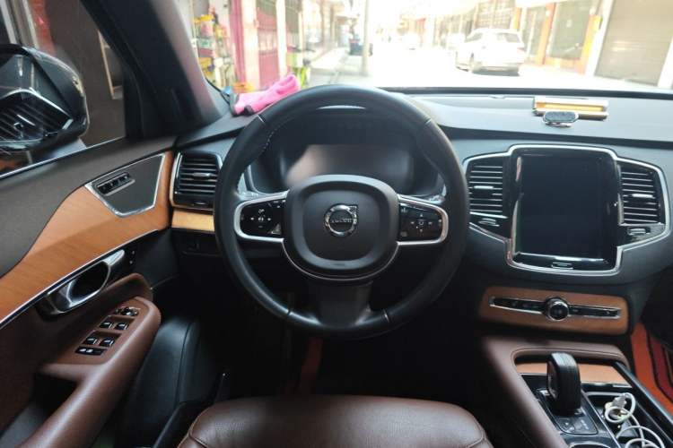 Used Volvo XC90 2021 B6 Zhiyi Luxury Edition 7-Seater Steering Wheel