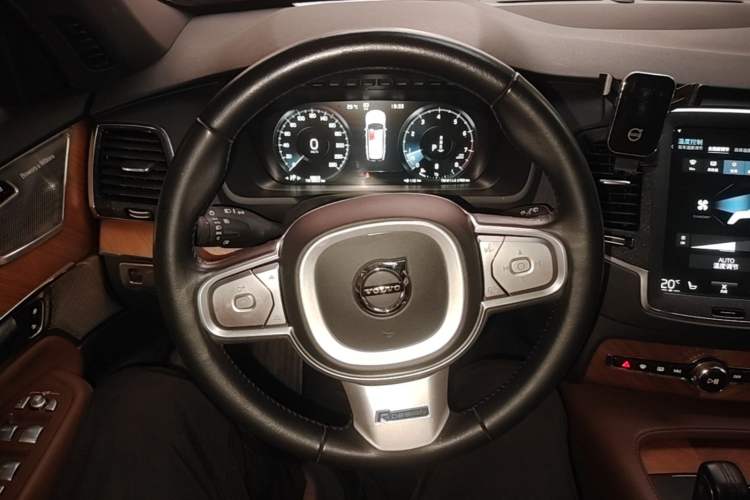 Used Volvo XC90 2021 B6 Zhiyi Luxury Edition 7-Seater Steering Wheel