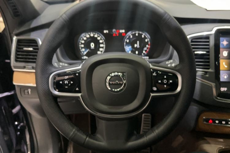 Used Volvo XC90 2021 B5 SmartDrive Luxury Edition 5-seater Steering Wheel