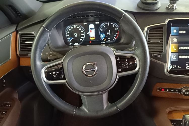 Used Volvo XC90 2021 B5 SmartDrive Luxury Edition 5-seater Steering Wheel