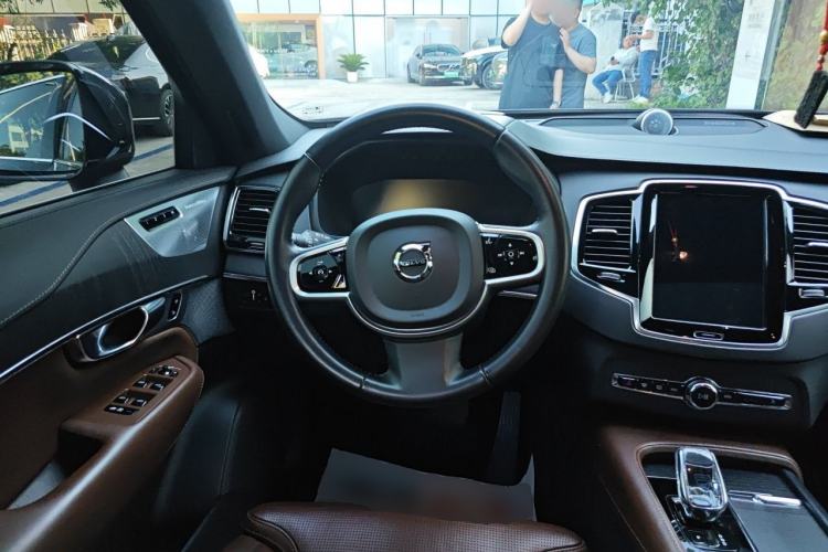Used Volvo XC90 2021 B6 Luxury Smart Edition 7-Seater Steering Wheel