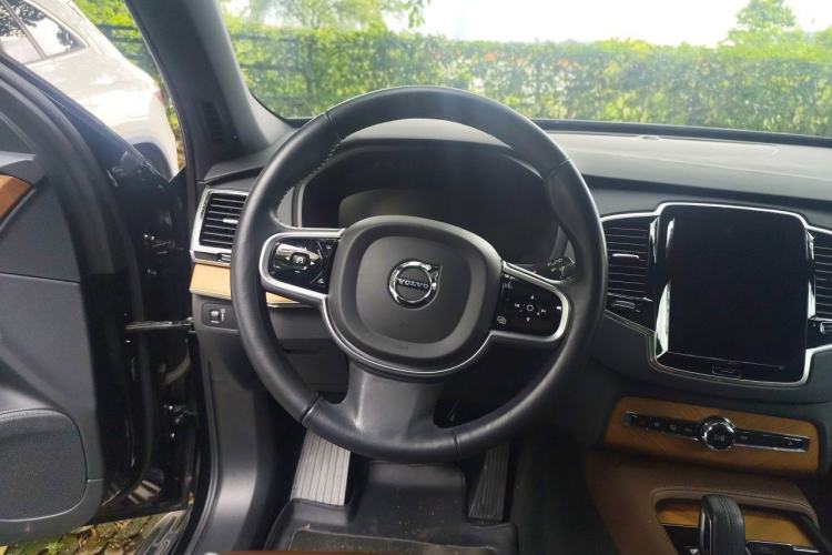 Used Volvo XC90 2021 B6 Zhiyi Luxury Edition 7-Seater Steering Wheel