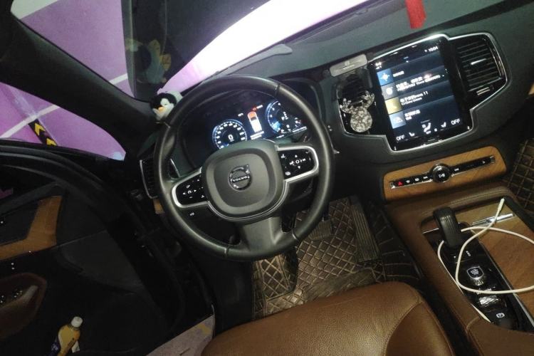 Used Volvo XC90 2021 B6 Zhiyi Sport Edition 7-Seater Steering Wheel