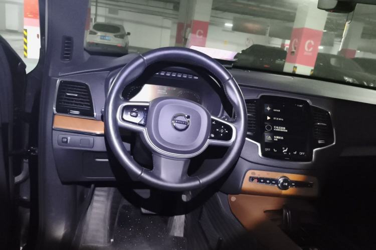 Used Volvo XC90 2021 B6 Zhiyi Luxury Edition 7-Seater Steering Wheel