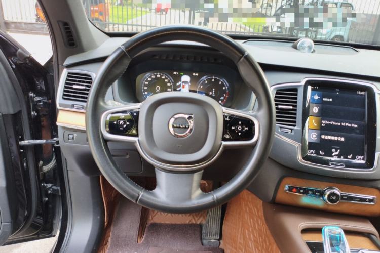 Used Volvo XC90 2021 B5 SmartDrive Luxury Edition 5-seater Steering Wheel