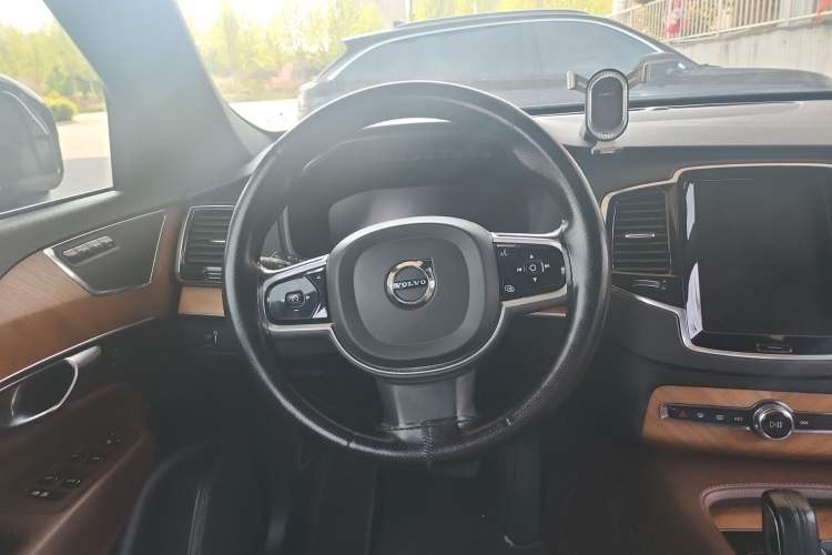 Used Volvo XC90 2021 B6 Zhiyi Luxury Edition 7-Seater Steering Wheel
