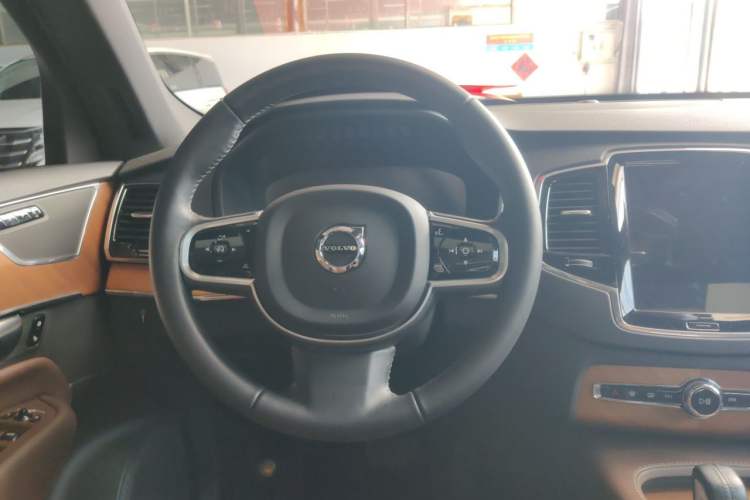 Used Volvo XC90 2021 B6 Zhiyi Luxury Edition 7-Seater Steering Wheel