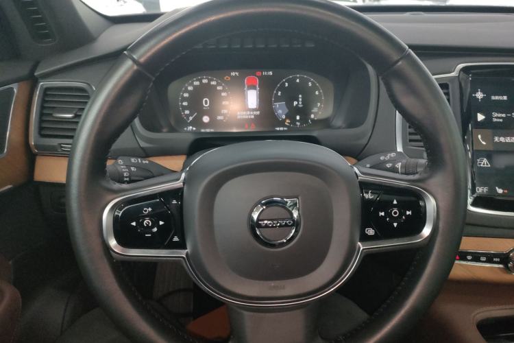 Used Volvo XC90 2021 B5 SmartDrive Luxury Edition 5-seater Steering Wheel