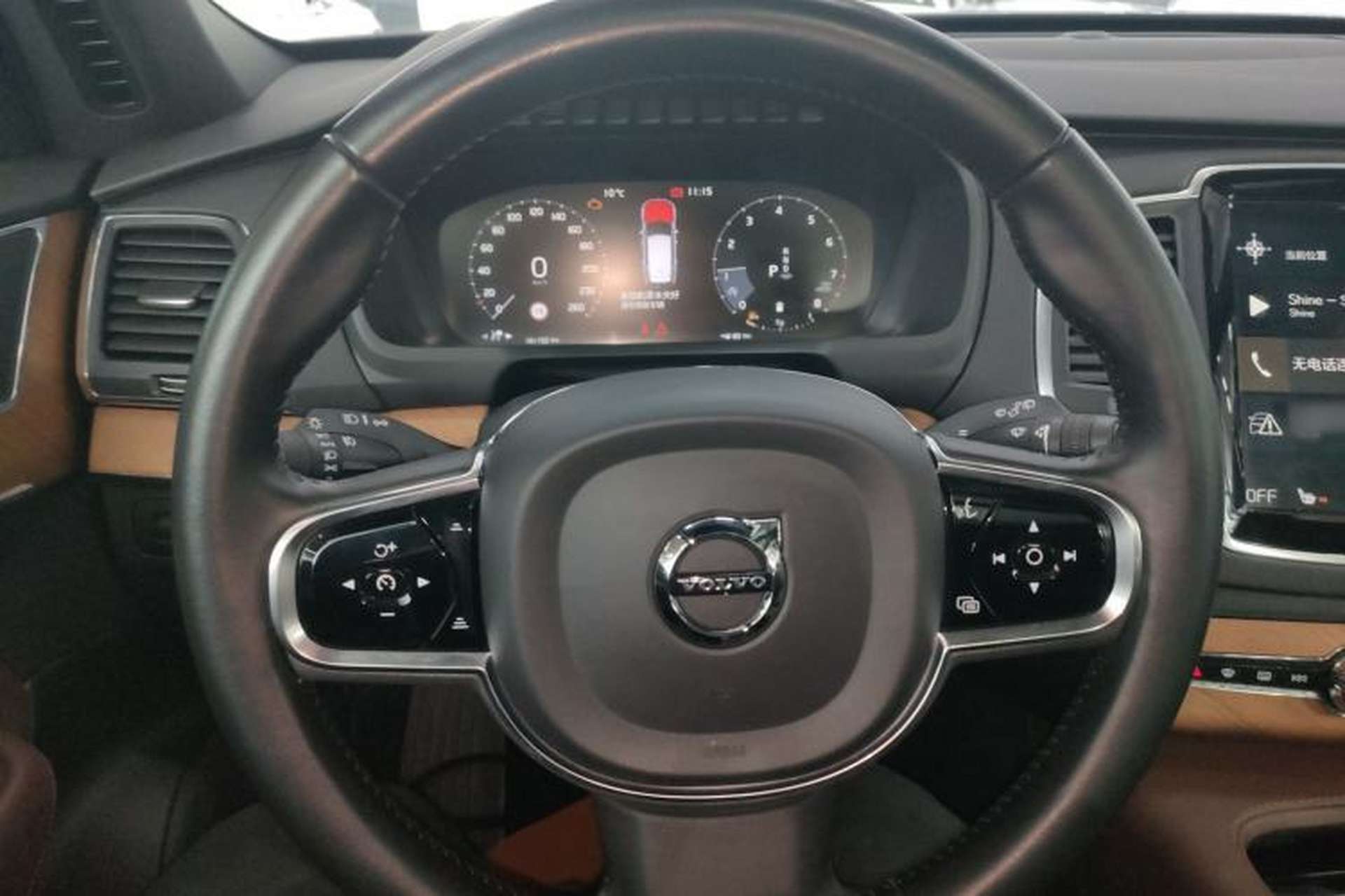 Used Volvo XC90 2021 B5 SmartDrive Luxury Edition 5-seater Steering Wheel