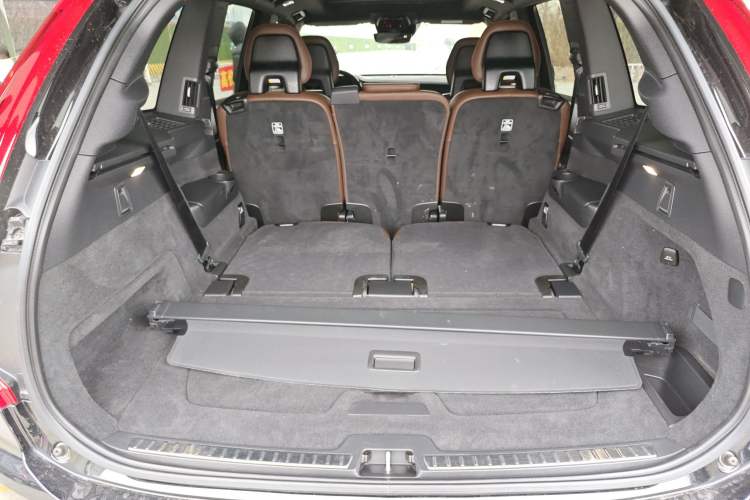 Used Volvo XC90 2021 B5 SmartDrive Luxury Edition 7 Seats Trunk