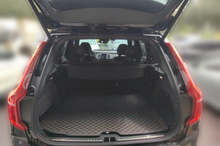 Used Volvo XC90 2021 B6 Luxury Smart Edition 7-Seater Trunk