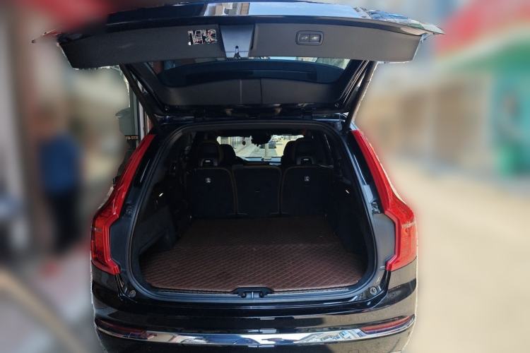 Used Volvo XC90 2021 B6 Zhiyi Luxury Edition 7-Seater Trunk