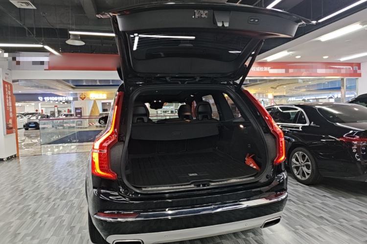 Used Volvo XC90 2021 B5 SmartDrive Luxury Edition 5-seater Trunk