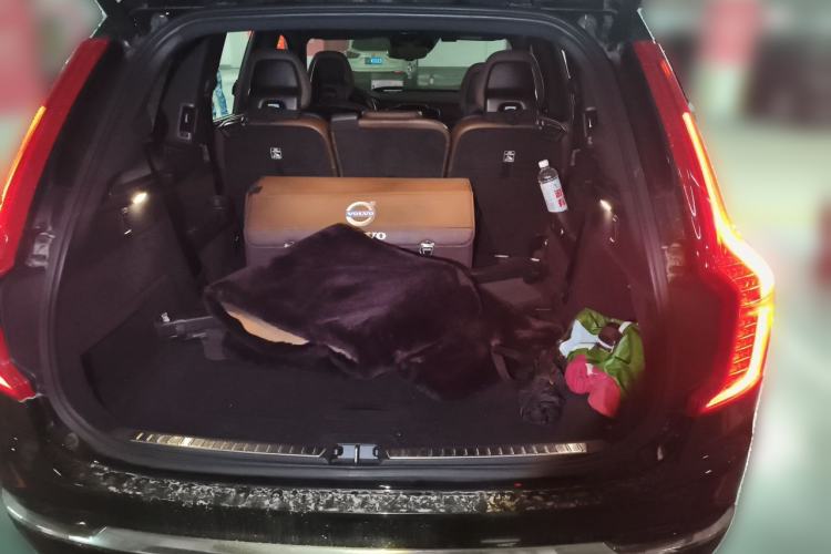 Used Volvo XC90 2021 B6 Zhiyi Luxury Edition 7-Seater Trunk