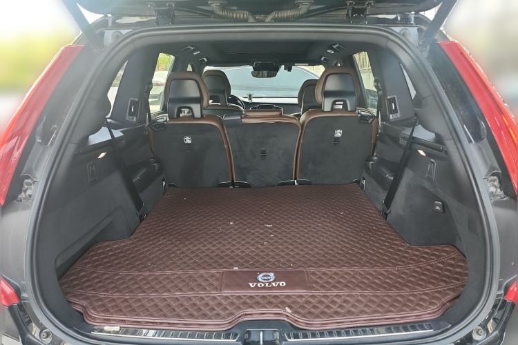 Used Volvo XC90 2021 B6 Zhiyi Luxury Edition 7-Seater Trunk
