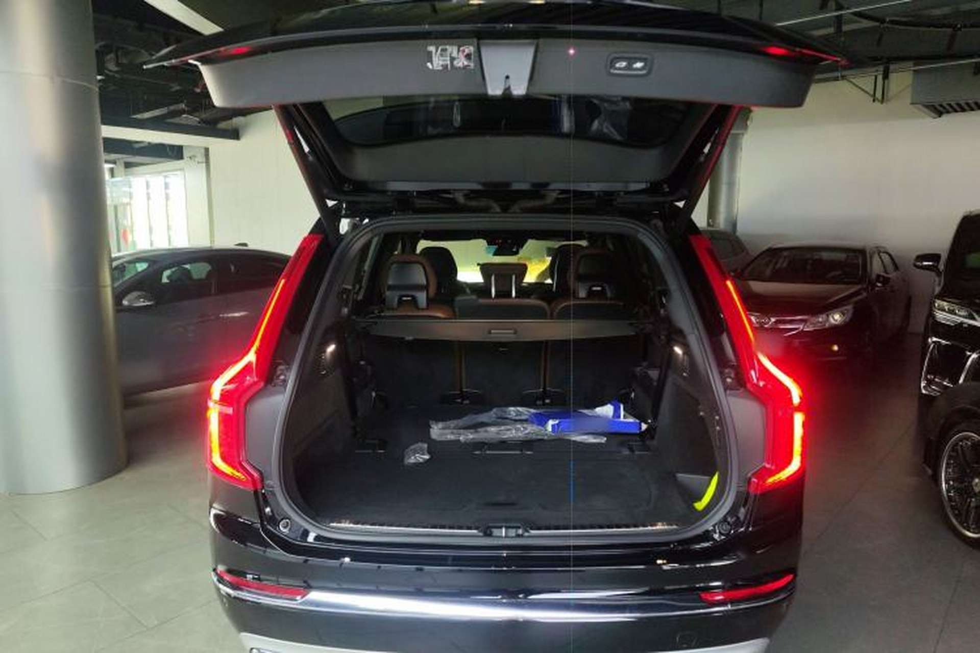 Used Volvo XC90 2021 B6 Luxury Smart Edition 7-Seater Trunk