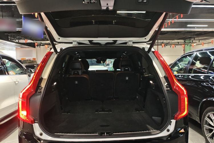 Used Volvo XC90 2021 B6 Luxury Smart Edition 7-Seater Trunk