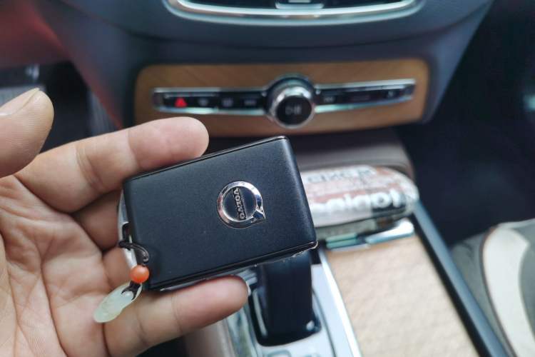 Used Volvo XC90 2021 B6 Zhiyi Luxury Edition 7-Seater Vehicle Key