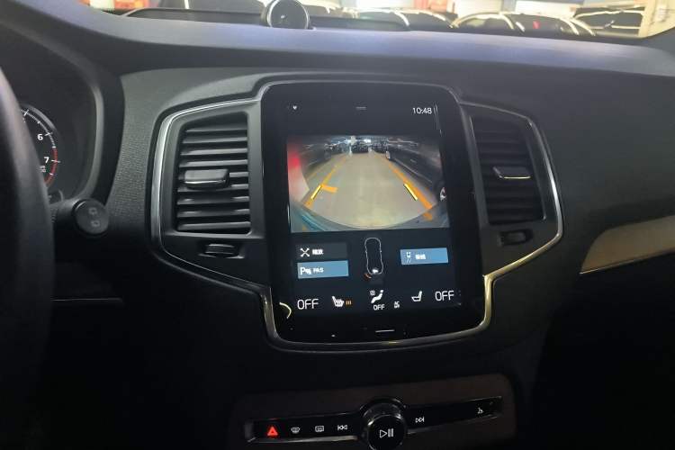 Used Volvo XC90 2021 B5 SmartDrive Luxury Edition 7 Seats Audio And AC Panel