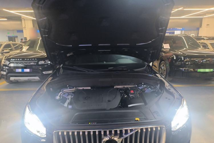 Used Volvo XC90 2021 B5 SmartDrive Luxury Edition 7 Seats Engine Bay
