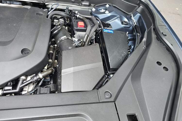 Used Volvo XC90 2021 B6 Luxury Smart Edition 7-Seater Engine Bay Left