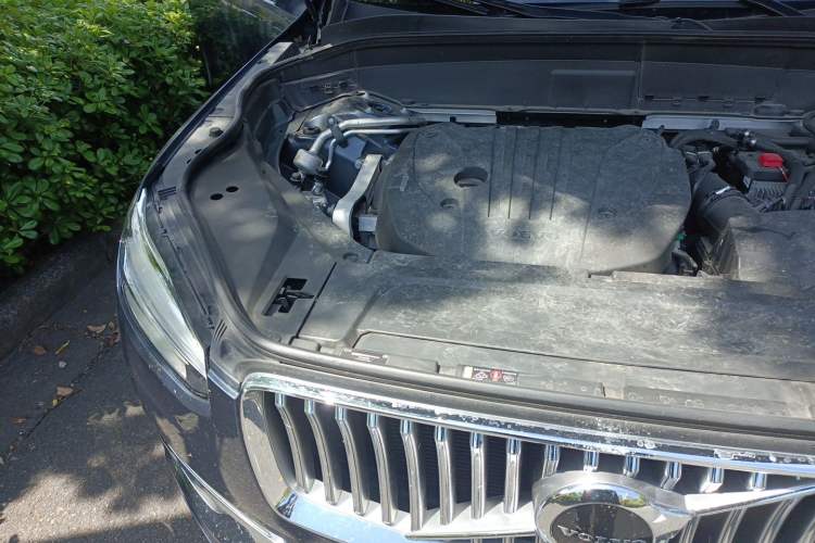 Used Volvo XC90 2021 B5 SmartDrive Luxury Edition 5-seater Engine Bay Right