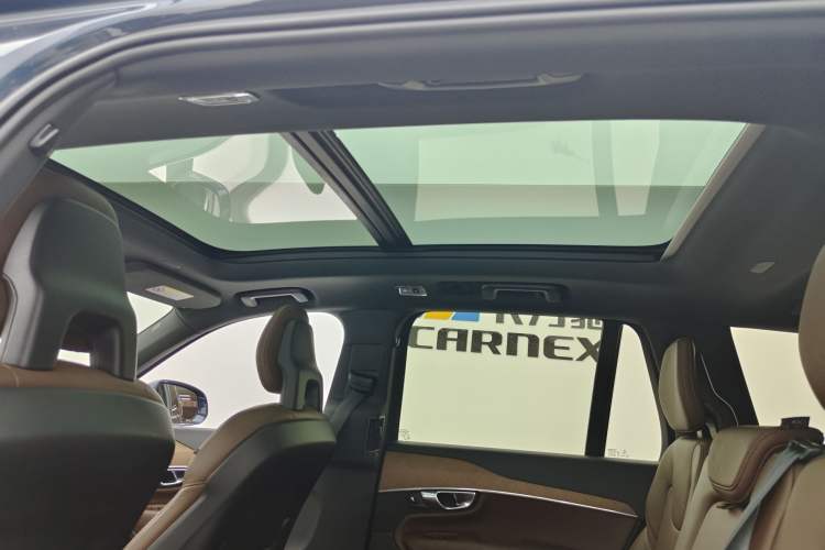 Used Volvo XC90 2021 B5 SmartDrive Luxury Edition 5-seater Interior 4