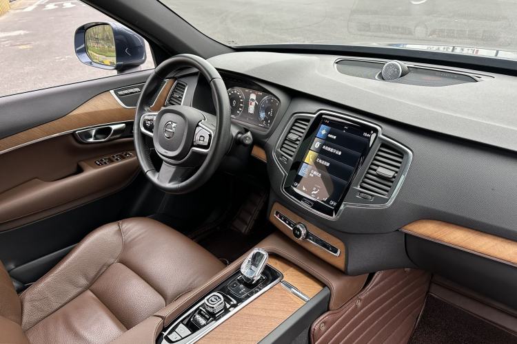 Used Volvo XC90 2021 B5 SmartDrive Luxury Edition 7 Seats Interior 7