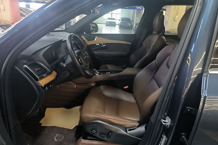 Used Volvo XC90 2021 B5 SmartDrive Luxury Edition 7 Seats Left Front Seat