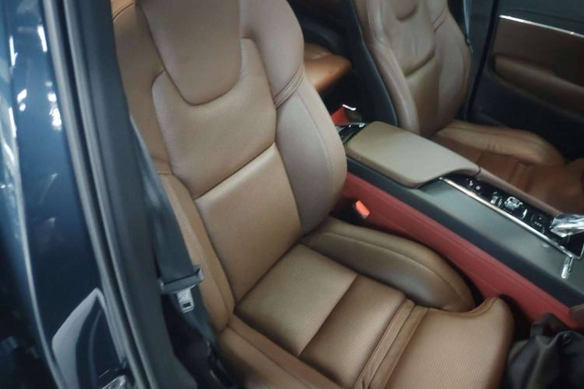 Used Volvo XC90 2021 B6 Luxury Smart Edition 7-Seater Right Front Seat