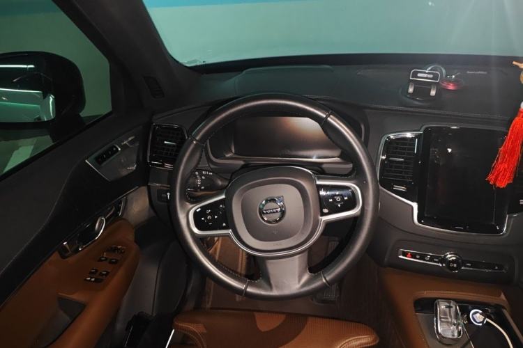 Used Volvo XC90 2021 B6 Luxury Smart Edition 7-Seater Steering Wheel