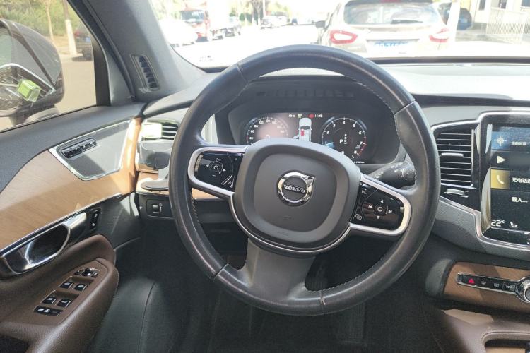 Used Volvo XC90 2021 B6 Zhiyi Luxury Edition 7-Seater Steering Wheel