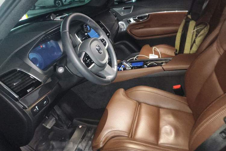 Used Volvo XC90 2021 B6 Luxury Smart Edition 7-Seater Left Front Seat