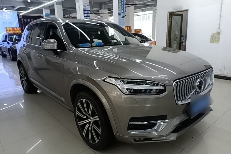 Used Volvo XC90 2021 B6 Zhiyi Luxury Edition 7-Seater Front Right 45 Deg