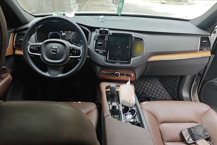 Used Volvo XC90 2021 B6 Zhiyi Luxury Edition 7-Seater Center Console