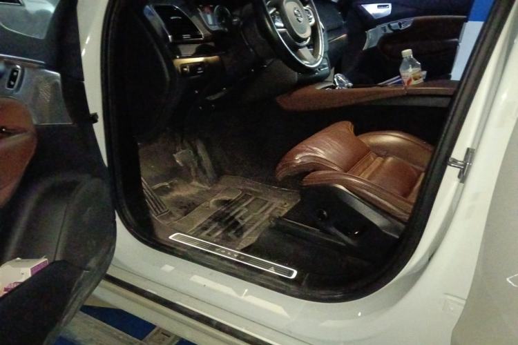 Used Volvo XC90 2021 B6 Luxury Smart Edition 7-Seater Driver Seat