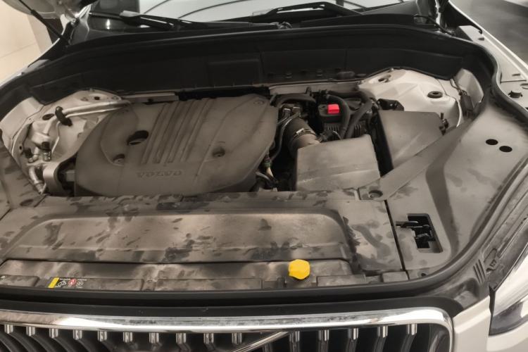 Used Volvo XC90 2021 B5 SmartDrive Luxury Edition 5-seater Engine Bay
