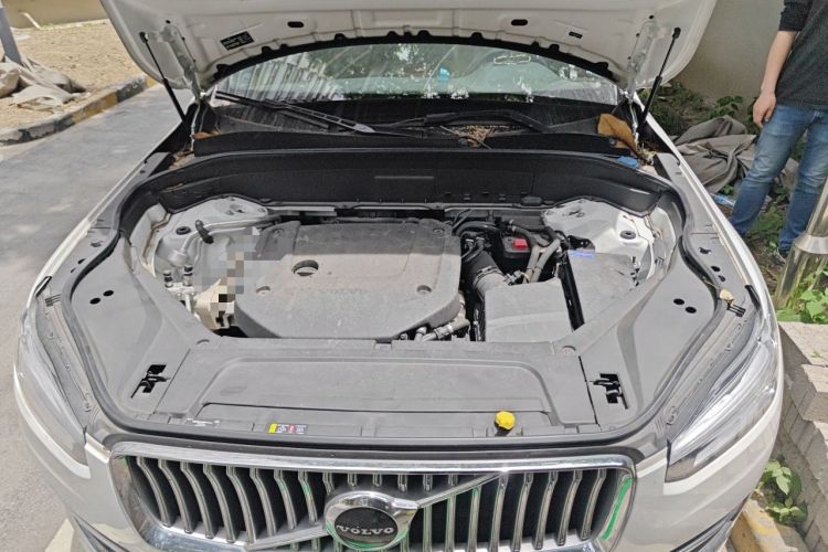 Used Volvo XC90 2021 B6 Zhiyi Luxury Edition 7-Seater Engine Bay