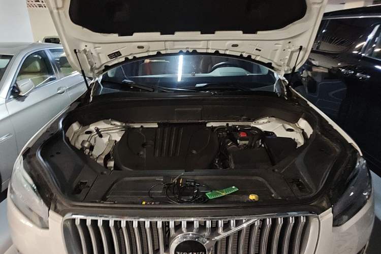 Used Volvo XC90 2021 B5 SmartDrive Luxury Edition 7 Seats Engine Bay