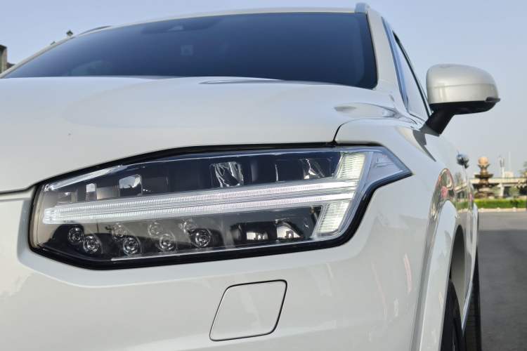 Used Volvo XC90 2021 B6 Zhiyi Luxury Edition 7-Seater Exterior 7