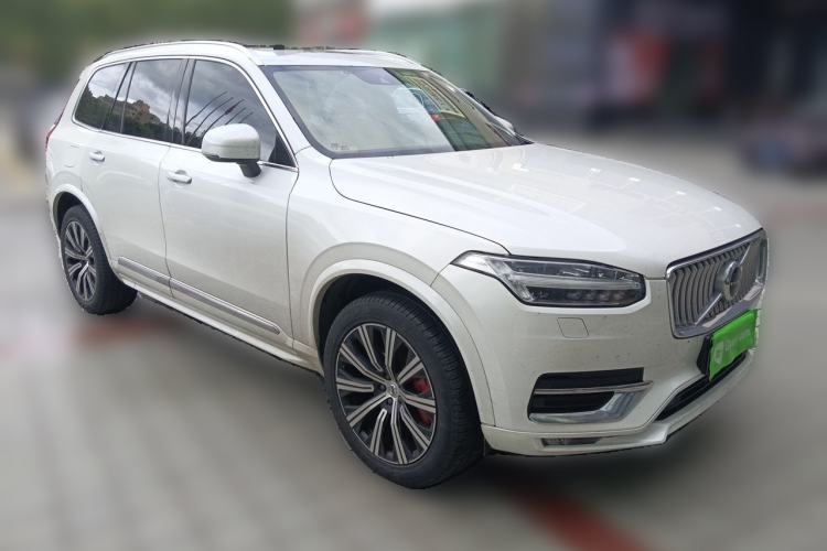 Used Volvo XC90 2021 B6 Zhiyi Luxury Edition 7-Seater Front Right 45 Deg