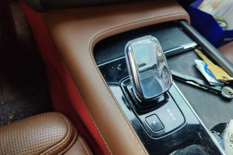 Used Volvo XC90 2021 B6 Luxury Smart Edition 7-Seater Gear Lever