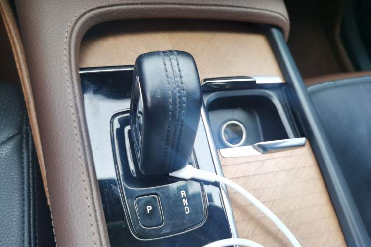Used Volvo XC90 2021 B5 SmartDrive Luxury Edition 7 Seats Gear Lever